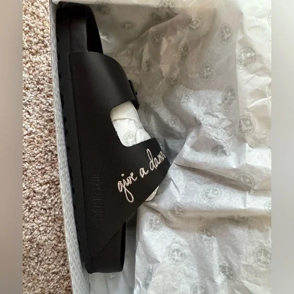 NWT Women’s Sz. 35 (5) Lingua Franca & Birkenstock "give a damn" Arizona Sandal - Picture 9 of 15